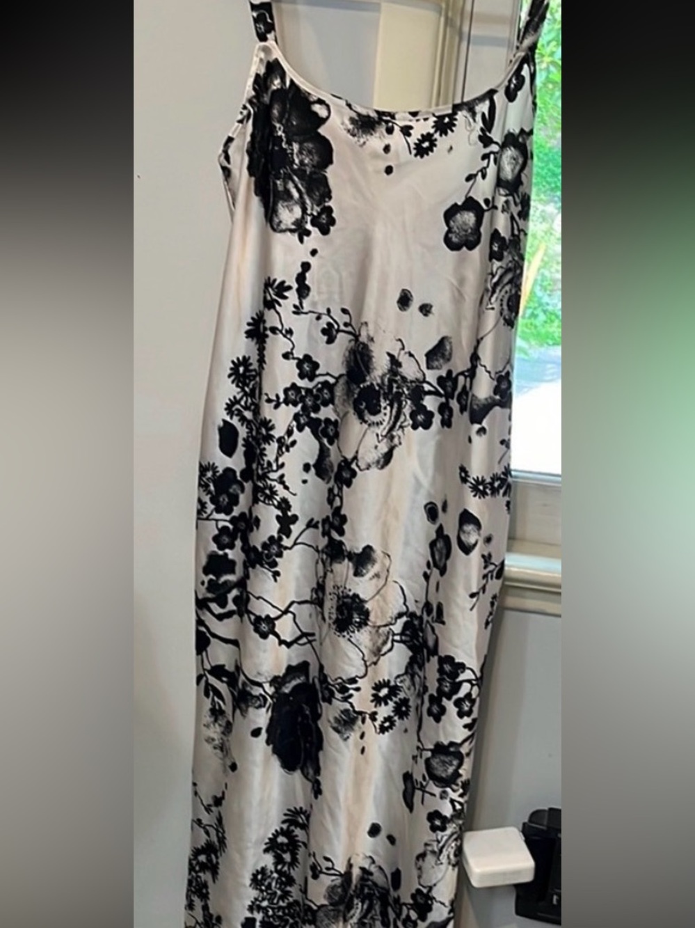 Natori Black and White Midi Intimates price is a steal